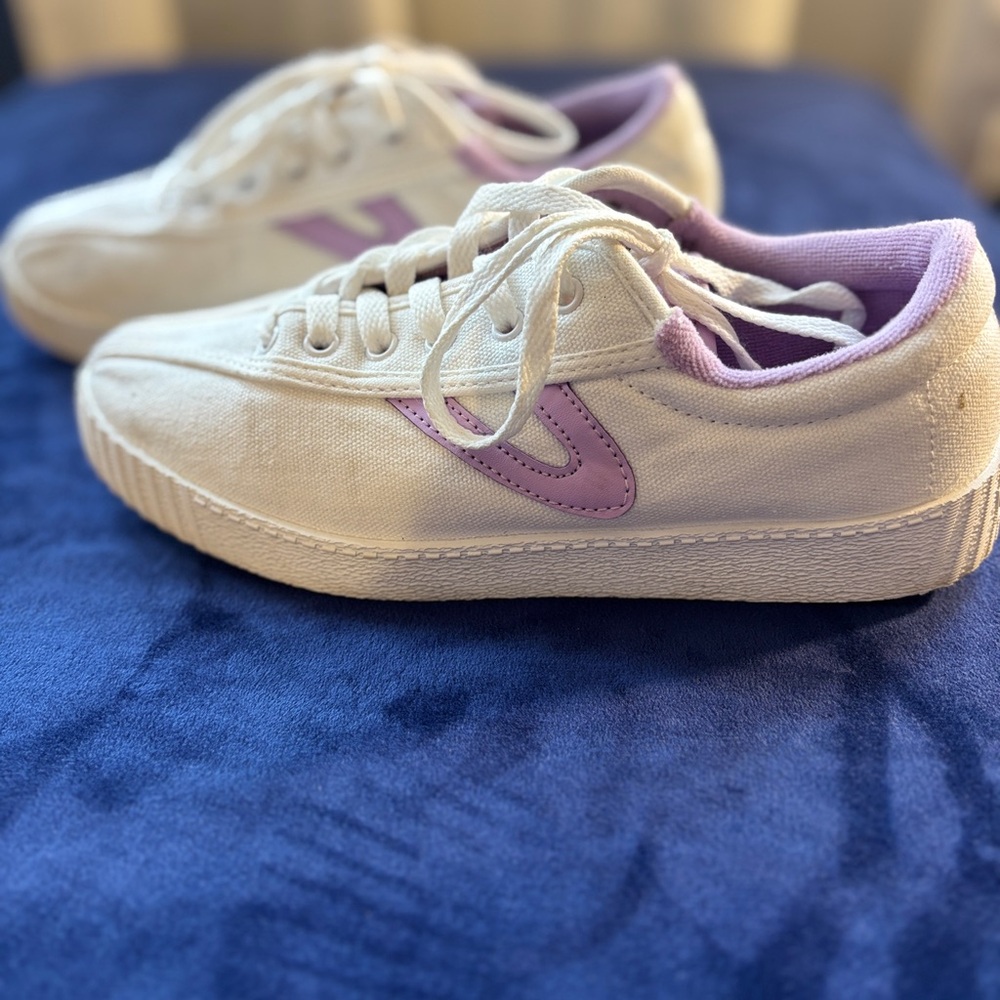 Tretorn White and Purple Sneakers - Picture 3 of 9